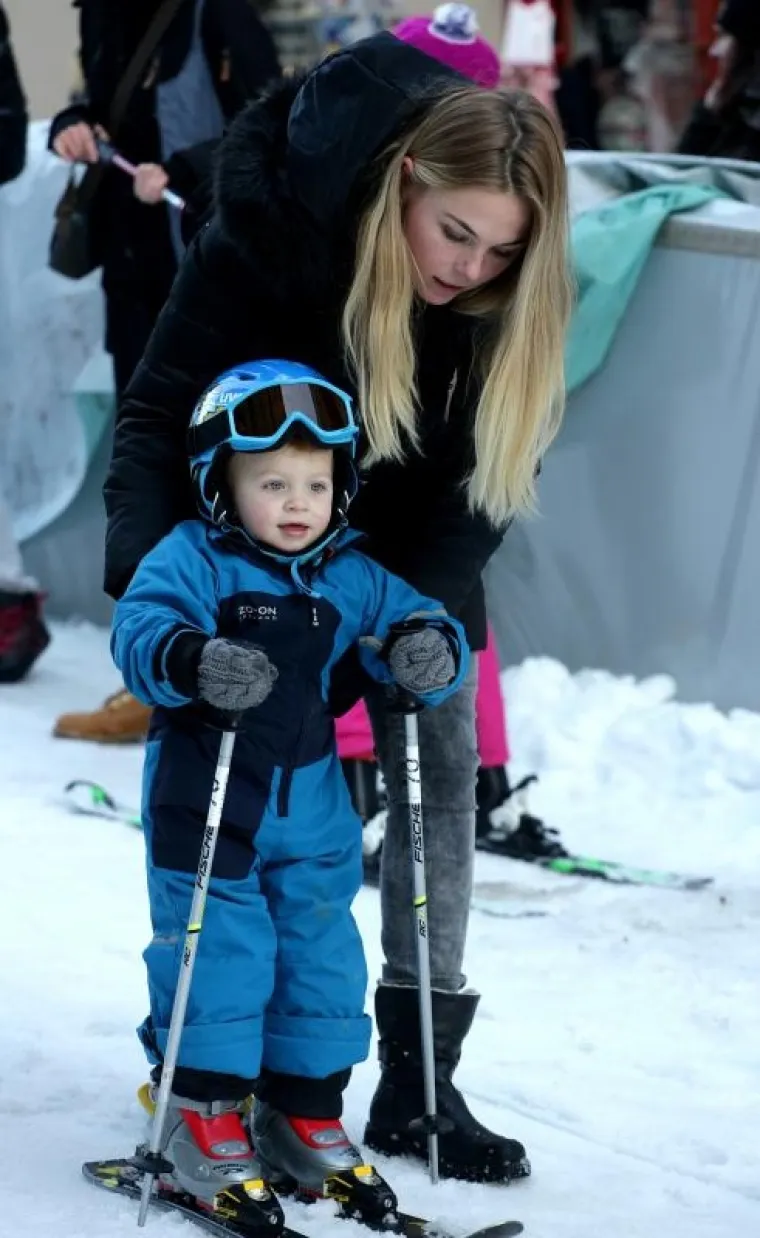 Tom je prilikom učio djecu kako skijati, ali im i pokazao neke trikove iz svoje bogate karijere.