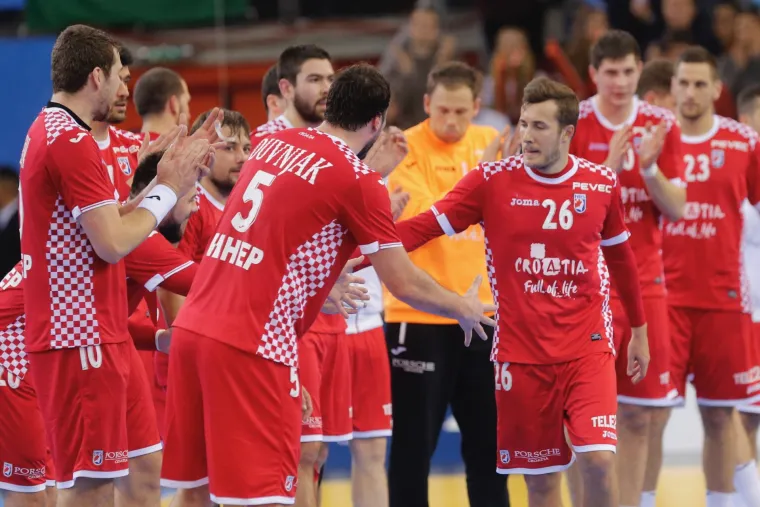 Kauboji položili težak ispit u Rouenu: Hrvatska pomela Mađare u nastavku i osigurala važna dva boda!