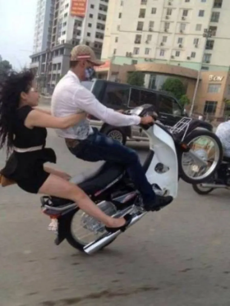 TOČKA BEZ POVRATKA: Trenutak u kojem su shvatili da će gadno nastradati snimile su i kamere