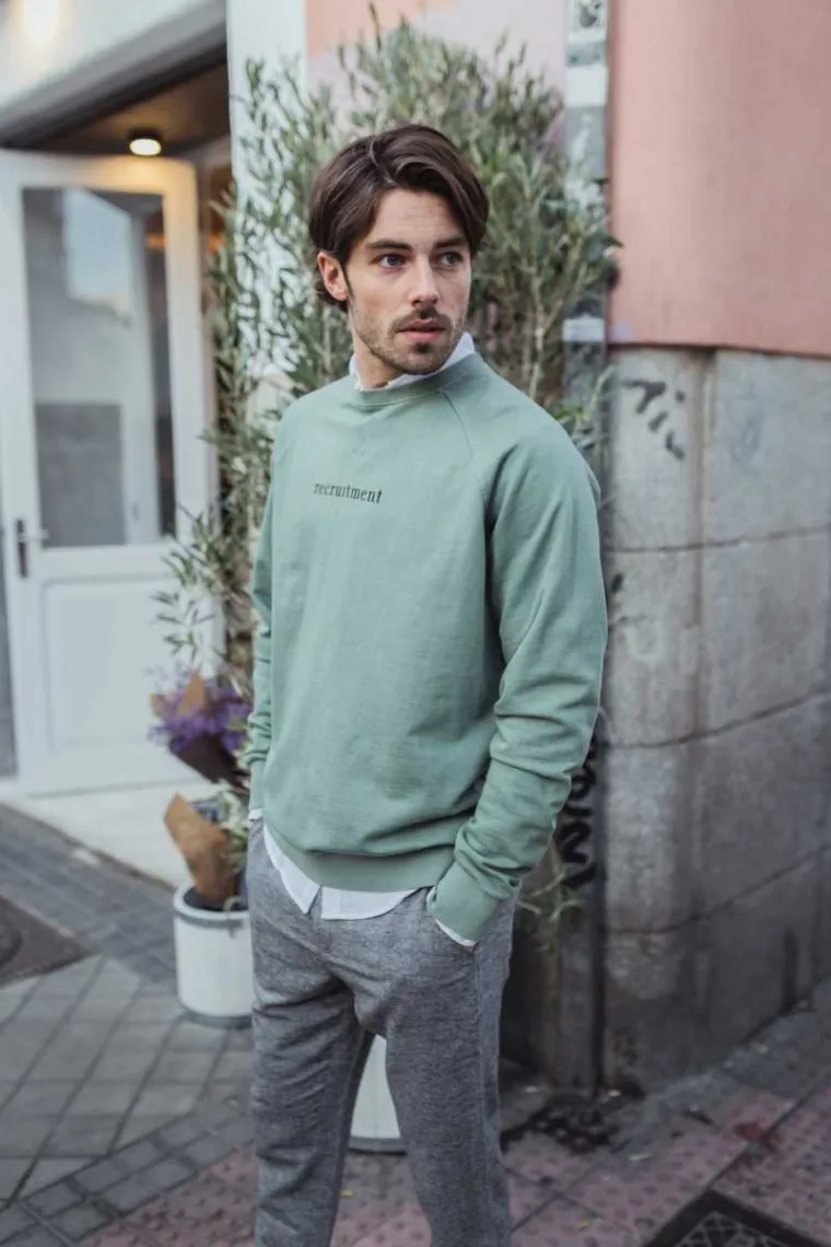 Prepoznatljivi europski stil prevladava u European Breeze liniji koja donosi &scaron;iroku paletu svježih i svijetlih boja poput plave, bijele i bež.