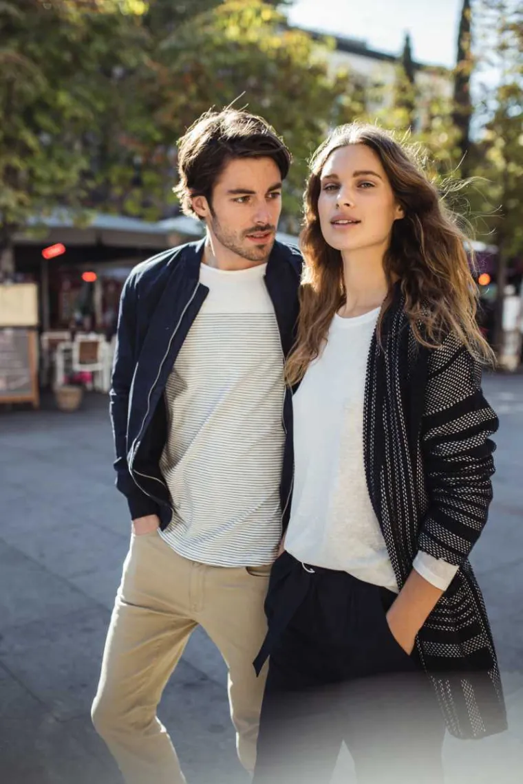 U mu&scaron;ku proljetnu priču odlično je ukomponiran jednostavan print na majicama kratkih rukava i zanimljiv kroj kratkih hlačica za potpuni urbani look.