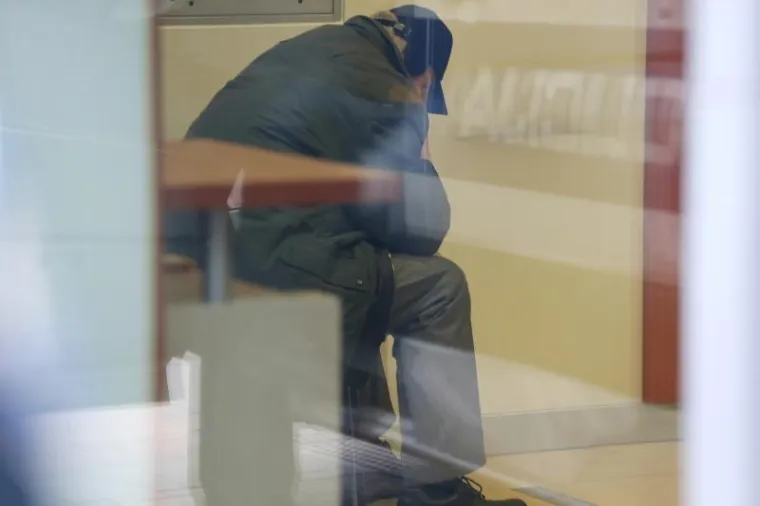 PLJAČKA BANKE U ZAGREBU: Pogledajte uhićenje muškarca koji se tereti za razbojništvo