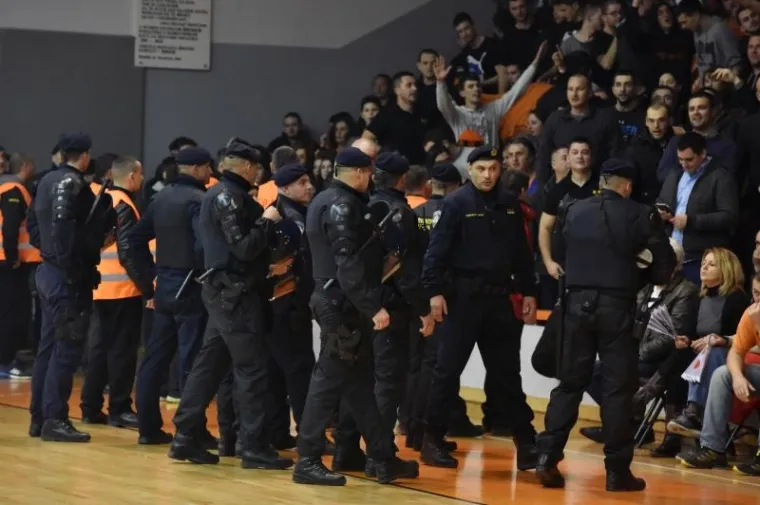 Bilo je na Baldekinu posla za policiju i redare.