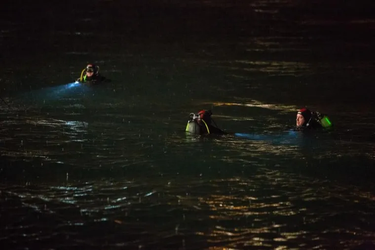 STRA&Scaron;NA NESREĆA U RIJECI: Citroen upao u more, vozač je poginuo