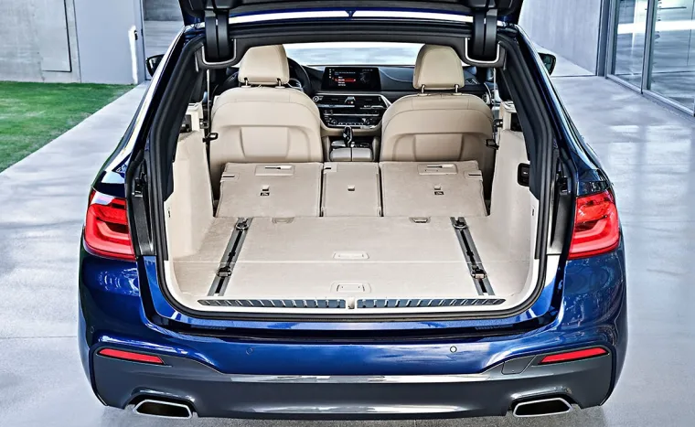 ZAGLEDAT ĆETE SE S RAZLOGOM: BMW predstavio novu Seriju 5 Touring