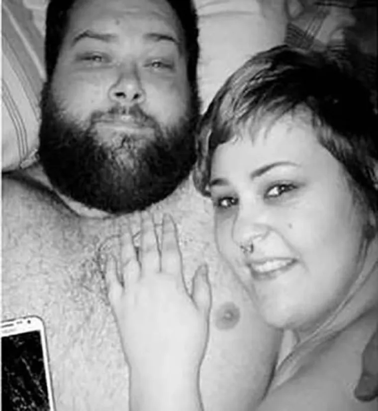 UPRAVO SMO SE POSEKSALI! Neki ljudi imaju potrebu objaviti selfie čim obave posao