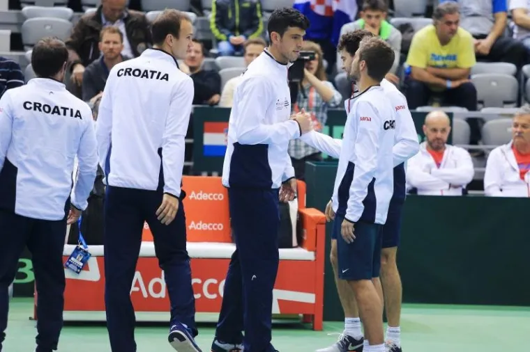 Hrvatski par Mektić/Draganja igra protiv španjolske kombiancije Lopez/Lopez u 1. kolu Svjetske skupine, u dvoboju u Osijeku.