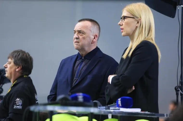 OSIJEK JE POLOŽIO ISPIT: Velika borba Hrvatske i Španjolske u parovima oduševila domaćina