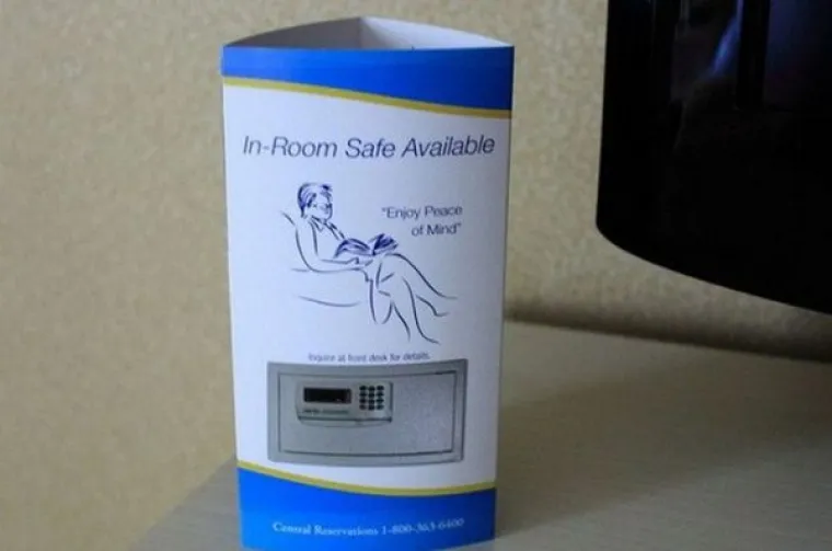 KAKO MOGU OBJAVLJIVATI TAKVE FOTOGRAFIJE?! Nemojte se uzrujavati nego ipak pogledajte malo bolje...