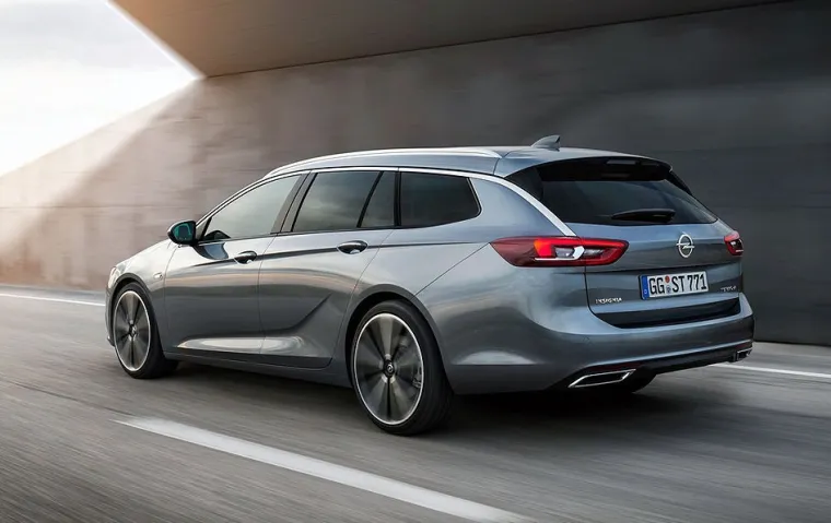 PROSTRANA I SPORTSKA: Ovo je nova Opel Insignia Sports Tourer