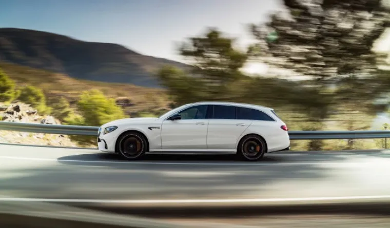 MERCEDES-AMG E 63 S: Savr&scaron;eni spoj sporta&scaron;a i obiteljskog automobila