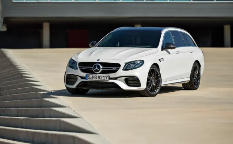 MERCEDES-AMG E 63 S: Savr&scaron;eni spoj sporta&scaron;a i obiteljskog automobila