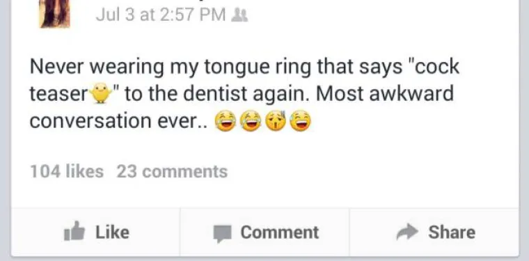 Cura koja ide kod zubara s pirsom na kojem piše 'ku*colizac'