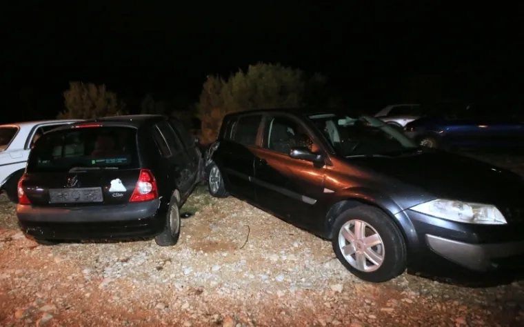&Scaron;ibenik: Osobni automobil sletio u provaliju