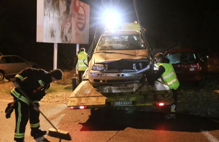 &Scaron;ibenik: Osobni automobil sletio u provaliju