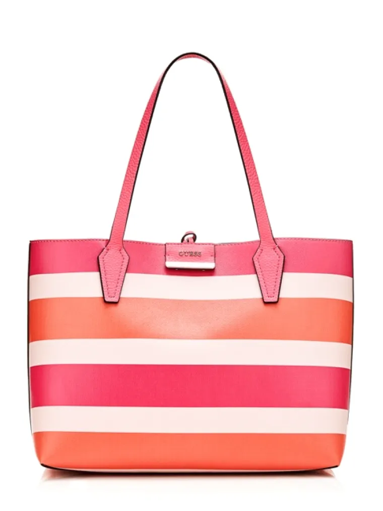 Guess je predstavio proljetnu accessories kolekciju cipela i torba koja nas je oduševila