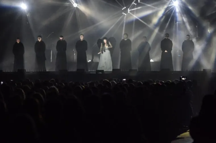 MISTIKA, PIROTEHNIKA I LASERI: Gregorian priredili glazbeni spektakl u Areni Zagreb