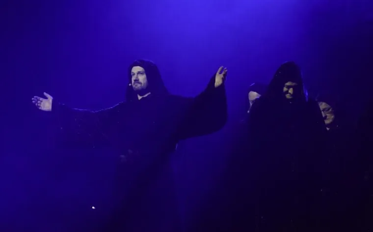 MISTIKA, PIROTEHNIKA I LASERI: Gregorian priredili glazbeni spektakl u Areni Zagreb