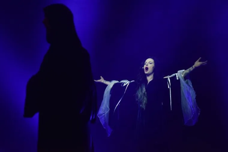 MISTIKA, PIROTEHNIKA I LASERI: Gregorian priredili glazbeni spektakl u Areni Zagreb