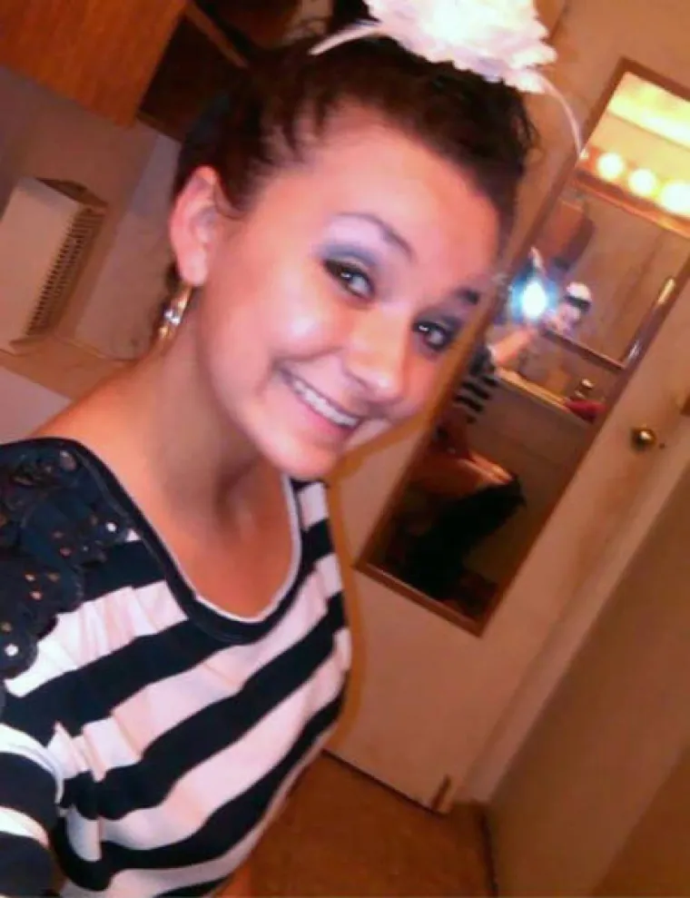 ŽIVOT IH STVARNO MRZI: Mora da im je stvarno grozno kad se ne znaju niti uslikati kako spada...