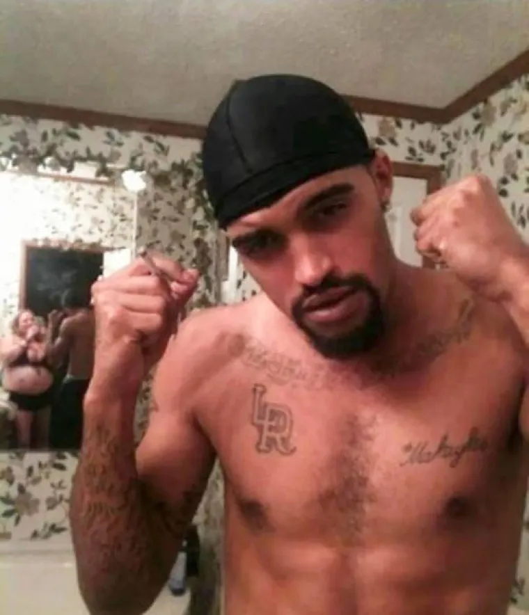 ŽIVOT IH STVARNO MRZI: Mora da im je stvarno grozno kad se ne znaju niti uslikati kako spada...