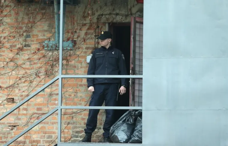 Policijski očevid u zagrebačkom klubu na koji je bačen suzavac