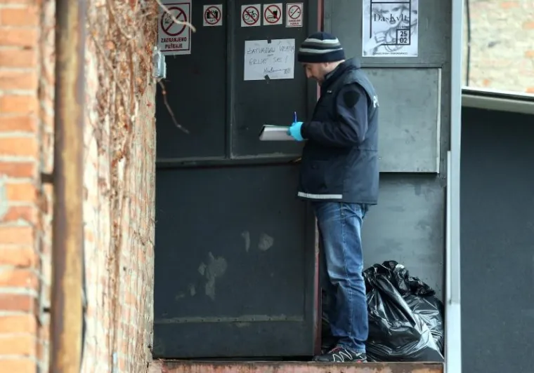 Policijski očevid u zagrebačkom klubu na koji je bačen suzavac