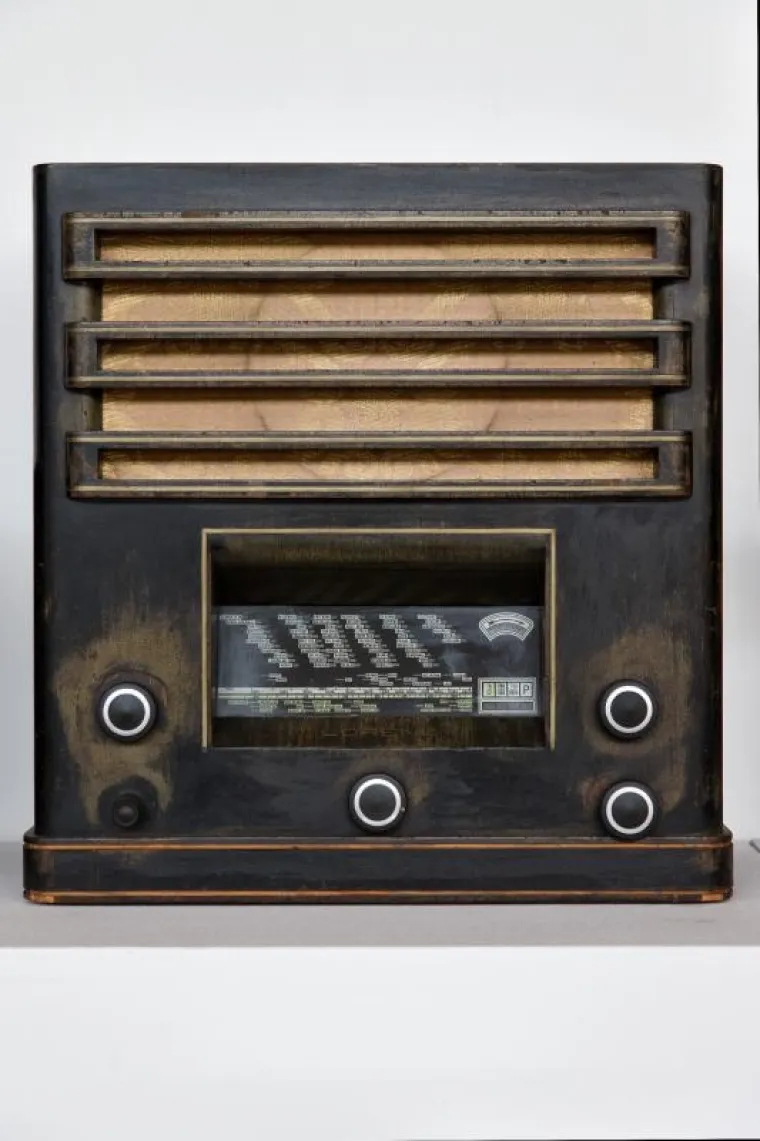 DANAS JE SVJETSKI DAN RADIJA: Pogledajte 'ljepotane' iz pro&scaron;log stoljeća