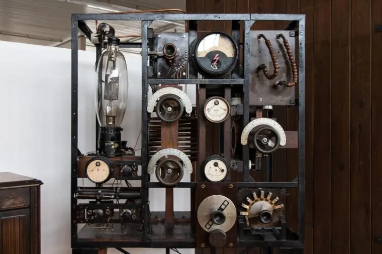 DANAS JE SVJETSKI DAN RADIJA: Pogledajte 'ljepotane' iz pro&scaron;log stoljeća