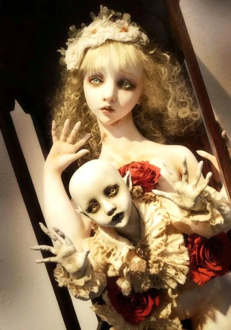 GORE OD HORORA: Ako ste mislili da je Chucky najstra&scaron;nija lutka ikad, probajte doći do kraja ove galerije...