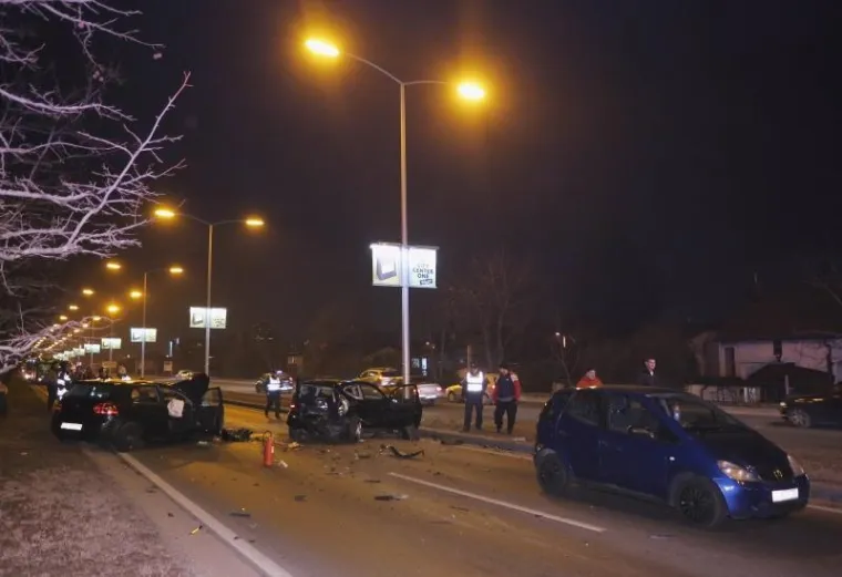 LANČANI SUDAR NA SLAVONSKOJ: Policija obavlja očevid, promet na tom dijelu ceste je obustavljen