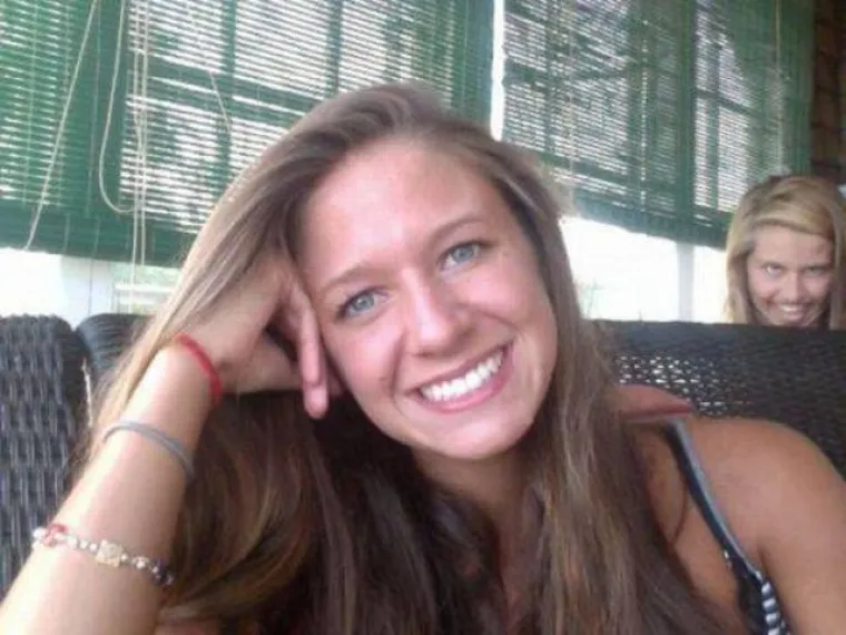 UPROPASTE SVAKU SLIKU: Kako je moguće da su neki ljudi toliko nefotogenični?!