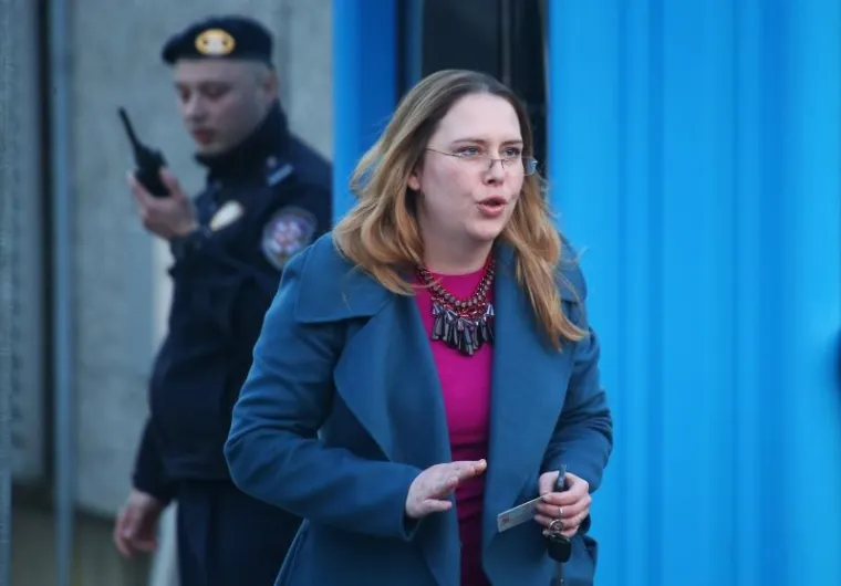 SAUCHA IZA&Scaron;AO IZ PRITVORA: Ispred zatvora ga je dočekala supruga Ivana