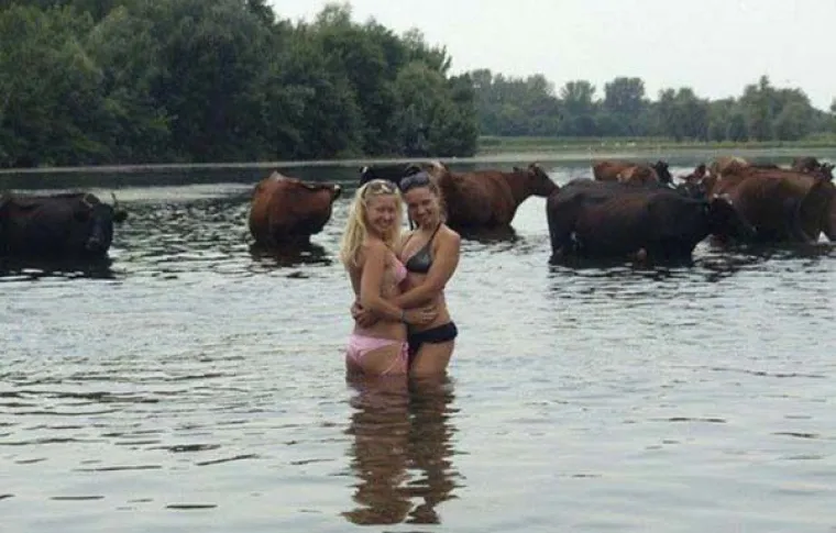 KAKVE TO FOTKE OBJAVLJUJU NA FACEBOOKU?! Nemaju srama i vole biti u sredi&scaron;tu pažnje