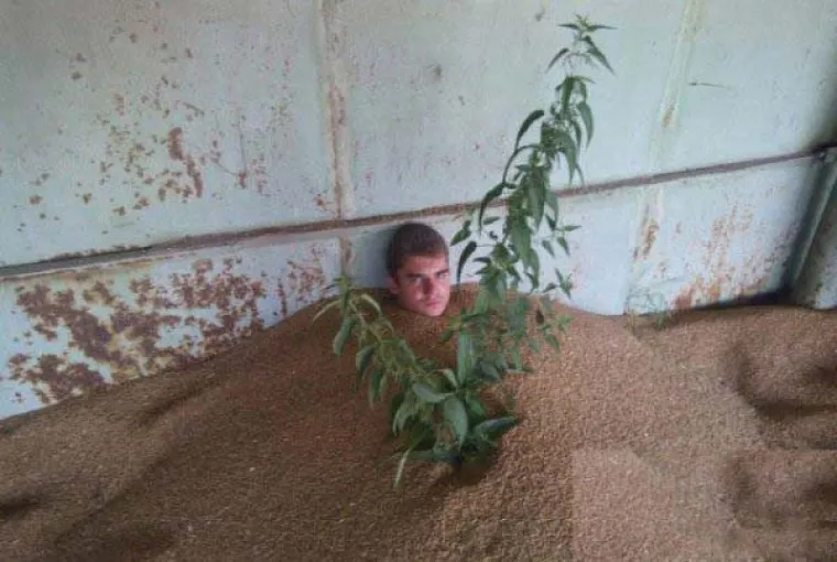 KAKVE TO FOTKE OBJAVLJUJU NA FACEBOOKU?! Nemaju srama i vole biti u sredi&scaron;tu pažnje