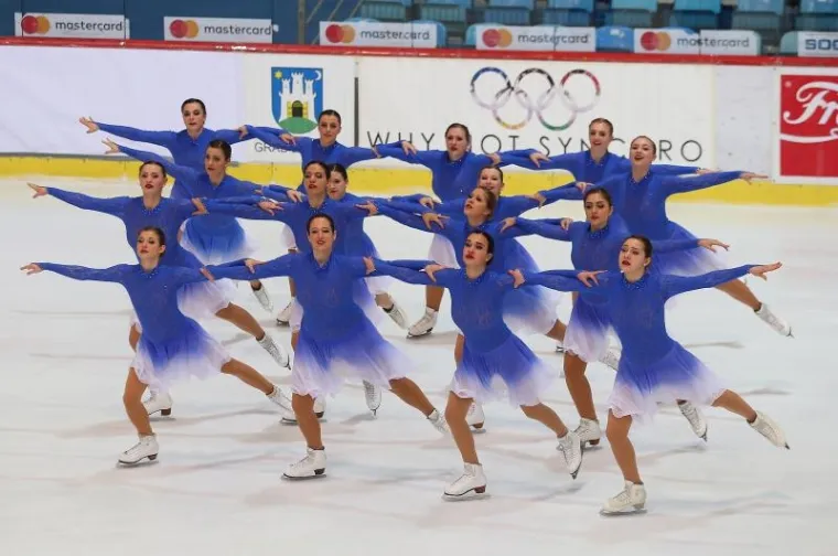 TROFEJ ZAGREBAČKIH PAHULJICA: Počelo međunarodno natjecanje u sinkroniziranom klizanju