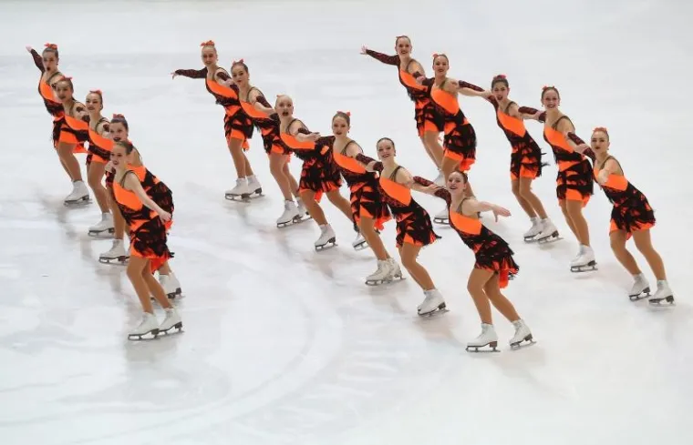 TROFEJ ZAGREBAČKIH PAHULJICA: Počelo međunarodno natjecanje u sinkroniziranom klizanju