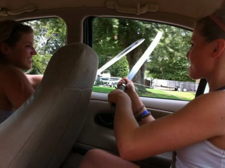 PRAVI PRAVCATI SUPERJUNACI: Ako prežive unatoč svojoj gluposti znači da imaju nadnaravne moći