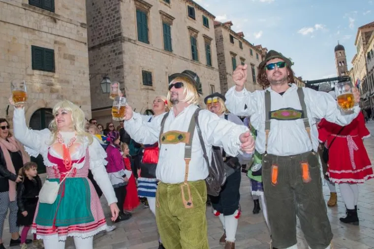 Tradicionalna ma&scaron;karana povorka u organizaciji Župskog Karnevala