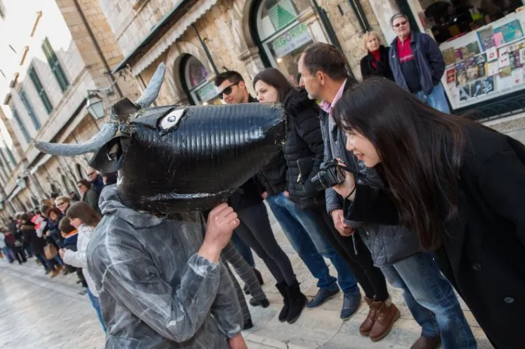 Tradicionalna ma&scaron;karana povorka u organizaciji Župskog Karnevala