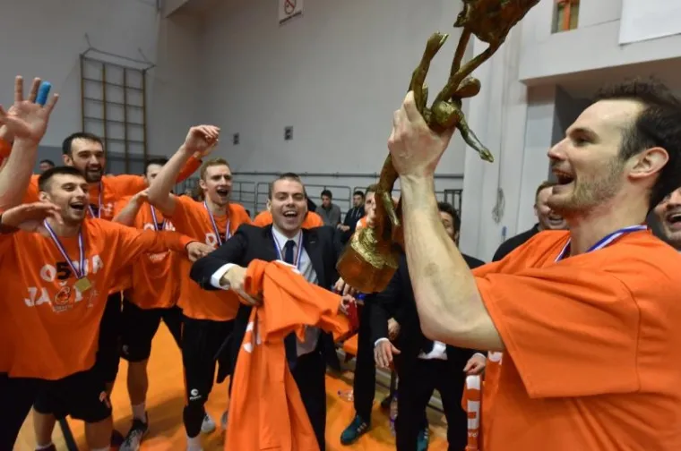 Cedevita je u finalu uvjerljivo svladala Jolly JBS, rezultatom 102:66. Najkorisnijim igračem Završnog turnira u Šibeniku proglašen je Miro Bilan, kapetan pobjedničke momčadi. Dodatna je to potvrda Cedevitine dominacije hrvatskom košarkom.