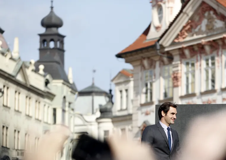 Promovirajući Laver Cup, novo tenisko natjecanje inovativnog formata koje će se održati u rujnu u Pragu, Roger Federer i Tomas Berdych priuštili su obožavateljima tenis na rijeci.