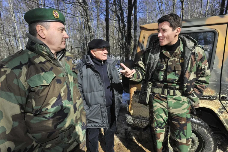 Kod Svetoga Roka u blizini Lovinca jučer je pala prva klapa HRT-ova igranoga filma i televizijske serije General