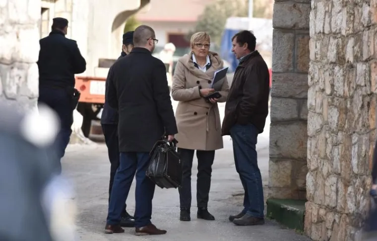 DRAMA U TRIBUNJU: Biv&scaron;a žena Mi&scaron;e Kovača se s partnerom zaključala u restoran