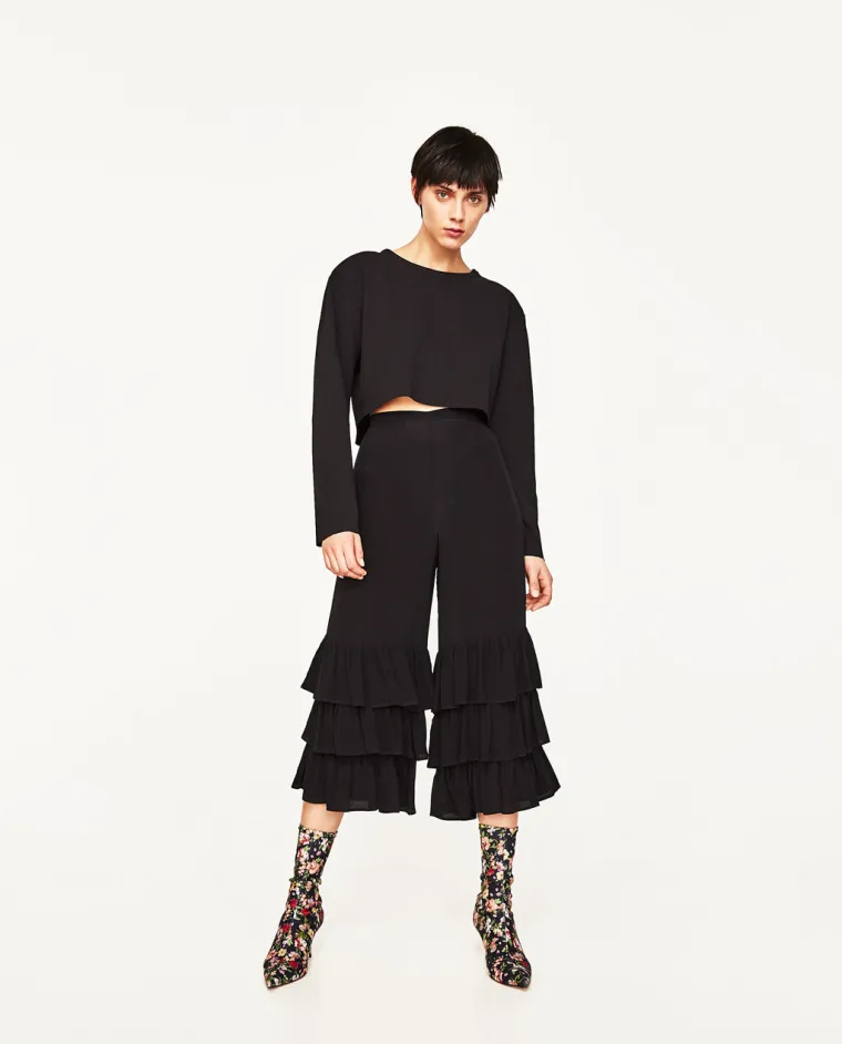 Hlače s volanima, 229,90 kuna