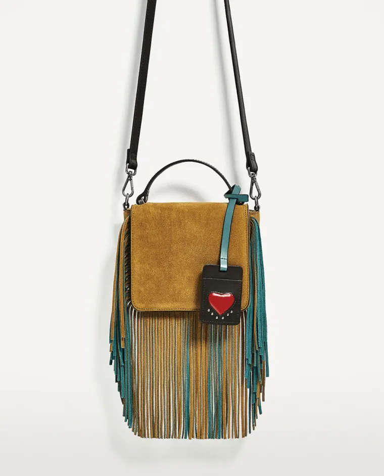 Kožna torba za no&scaron;enje preko ramena s resama, 349,90 kuna