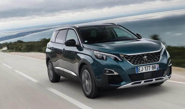 Buduće vlasnike svakako će ugodno iznenaditi način na koji se 5008 ponaša u vožnji.