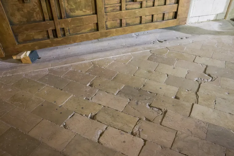 Popucao kamen na Stradunu