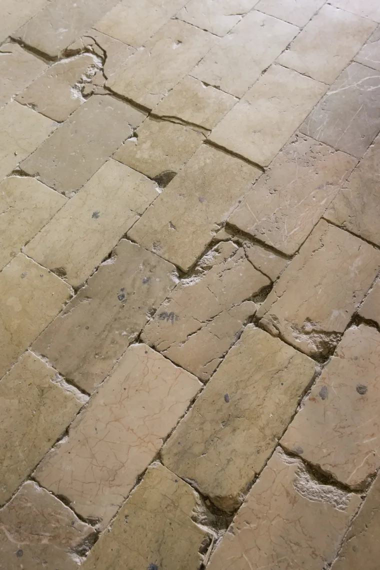 Popucao kamen na Stradunu