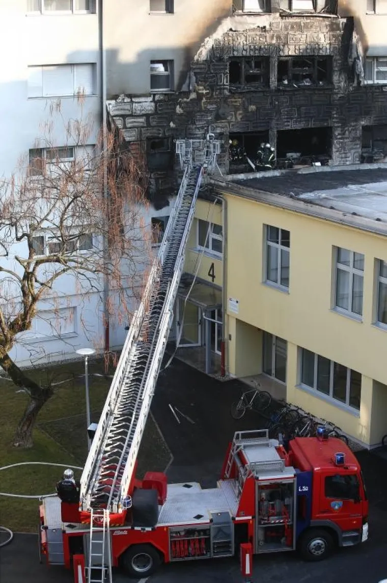 STUDENTSKI DOM U PLAMENU: Vatra gutala sobe studenata u 'Cvjetnom'